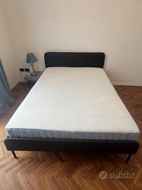 Letto con materasso pari al nuovo