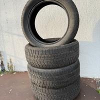 4 Gomme invernali WIKING usate 215/55 R17 V XL.