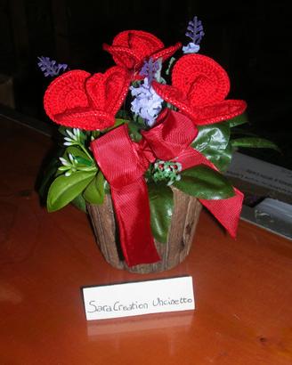Fiori uncinetto - tre rose rosse