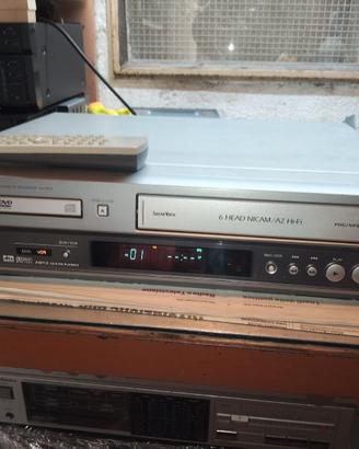 Lettore combinato VHS e DVD Aiwa HV-DH1