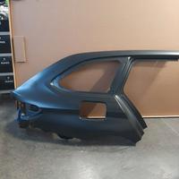 fianco posteriore BMW 530