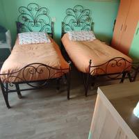 Spalliere e pediere letto singolo 200€ cad.