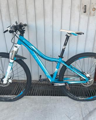 Mountain Bike CUBE Access WLS 27.5"