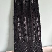 Gonna lunga nera con pizzo