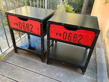 Coppia di comodini industriali