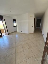 Trilocale angolo cottura e ampio terrazzo con box