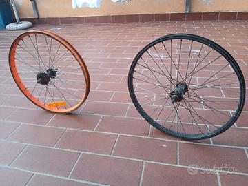 cerchi  per bmx arancione/ nero, prezzo trattabile