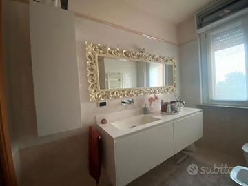 mobile bagno moderno sospeso 