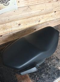 Sella malaguti phantom f12r