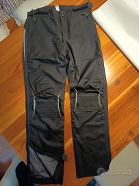 pantaloni da moto 