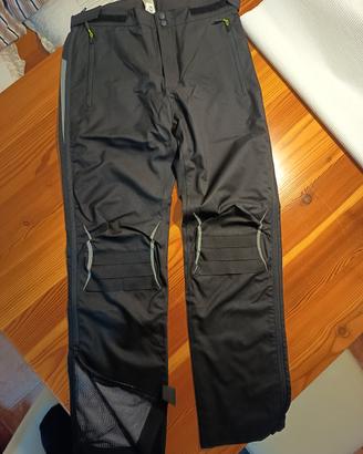 pantaloni da moto 