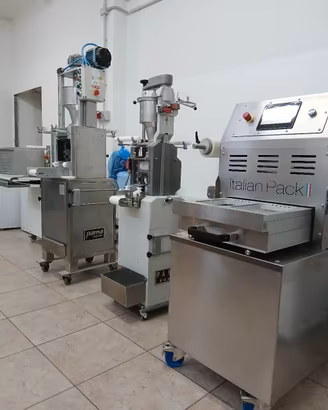 Raviolatrice rn/120  cin due stampi