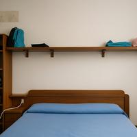 Camera da letto completa in legno