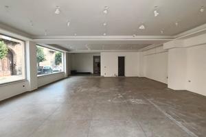locale commerciale 250mq 
