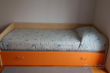 Letto singolo con letto estraibile e doppie