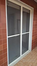 zanzariera per porta finestra