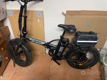 Bici elettrica pieghevole