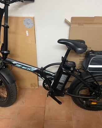 Bici elettrica pieghevole