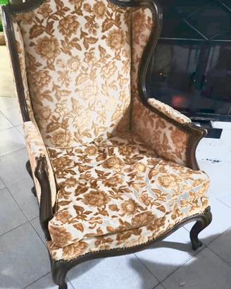 Poltroncina in stile