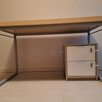 Scrivania e cassettiera