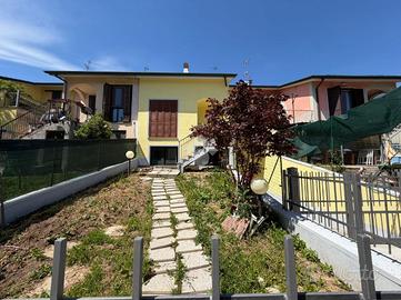 VILLA A SCHIERA A MOTTA VISCONTI