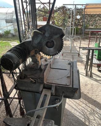 Sega troncatrice per metalli Thomas industriale