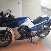 Kawasaki gpz 900 r