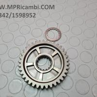 INGRANAGGIO 24331-35F10 x SUZUKI GSXR 750 2004 200