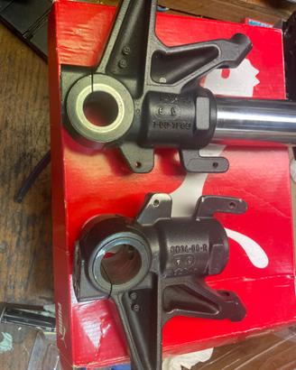 Piedini forcella Ducati Monster 696 796