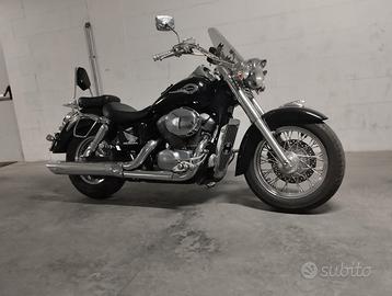 Shadow 750 impeccabile e tagliandata.