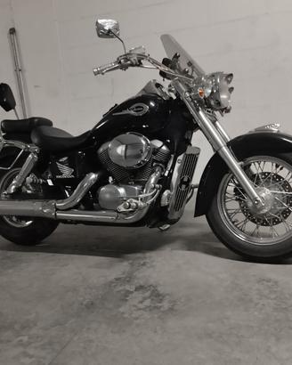 Shadow 750 impeccabile e tagliandata.