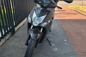 Scooter Kymco Agility 200