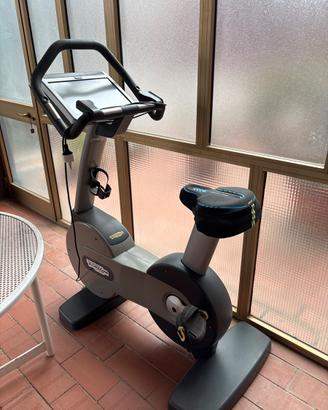 cyclette technogym