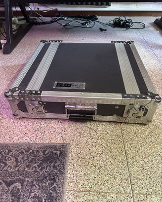 Case (Case amp)
