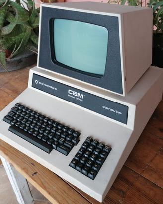 Sistema Commodore CBM 3032  con floppy 3040