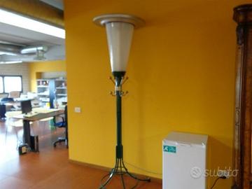 Lampione porta abiti