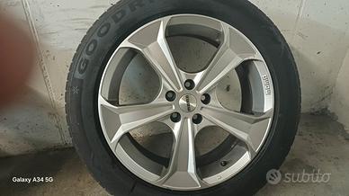 Cerchi Momo 5x108 18 pneumatici