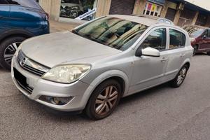 Opel Astra 1.3 CDTI 5 porte Enjoy