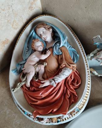 Capezzale e acquasantiere Tyche