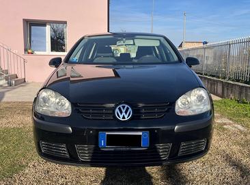 WOLKSWAGEN GOLF 5 SERIE