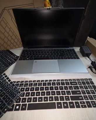 Notebook 15.6 Pollici