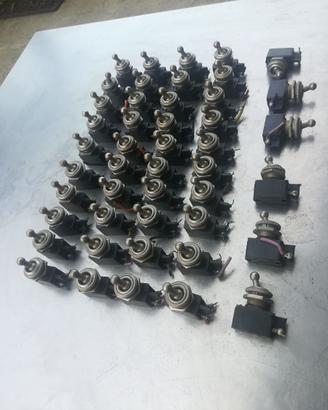 Piccoli Interruttori da Pannello Vintage