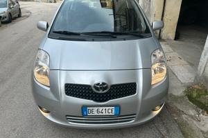 Toyota yaris  perfetta..
