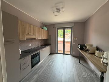 Cucina 3,57 metri + Bancone