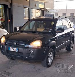 HYUNDAI TUCSON 4X4 2.0 BENZINA