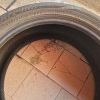gomme estive  perfette 235/45 R19