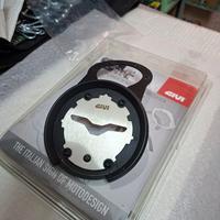 flangia tanklock Moto Guzzi v85tt 