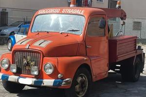 Carroattrezzi fiat 615 N1