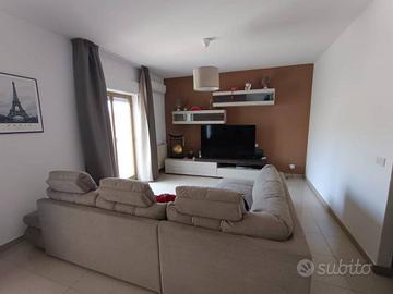 Appartamento di 105 m² con 3 locali e box auto a G