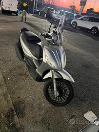 Piaggio Beverly 300 BEVERLY S